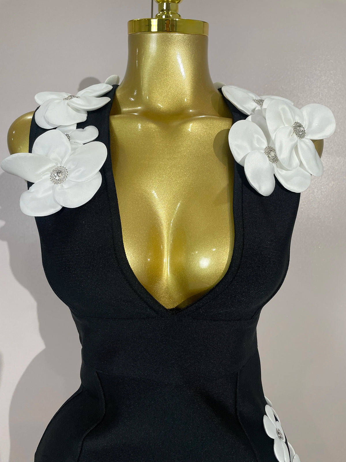 Women Crystal 3D Flowers Sexy Sleeveless V-neck Bandage Dresses Elegant Celebrate Evening Party Gown Birthday Club Party Dresses