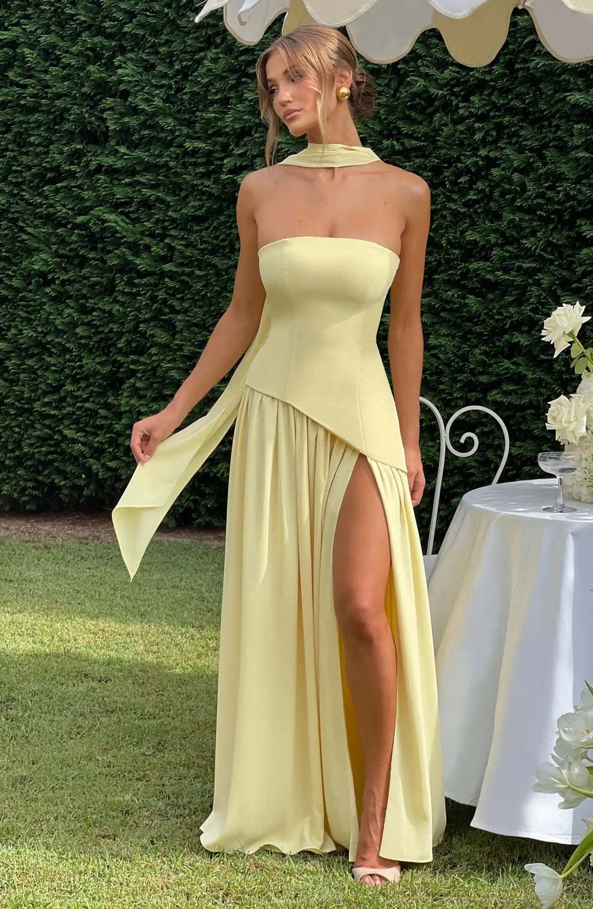 1 beautiful Yellow Greek Goddess
