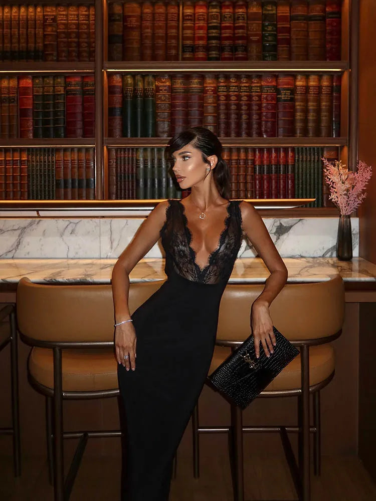 Huhugirl Elegant Long Dresses Sleeveless Lace Patchwork Deep V-Neck Backless Party Club Fashion Summer Style For Women Solid