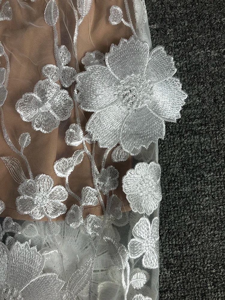 Bronx and Banco flower Lace - Shellss