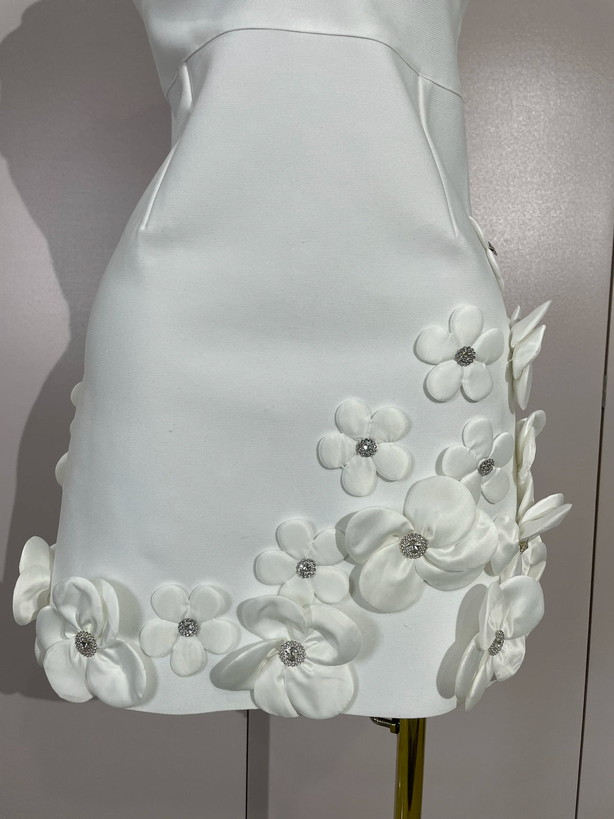 Women Crystal 3D Flowers Sexy Sleeveless V-neck Bandage Dresses Elegant Celebrate Evening Party Gown Birthday Club Party Dresses