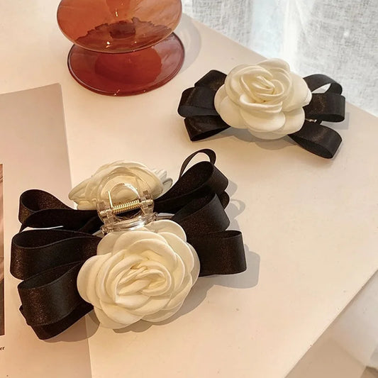 Camelia flower hairclip