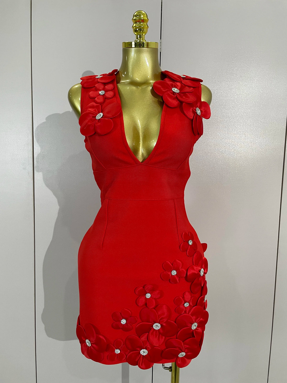 Women Crystal 3D Flowers Sexy Sleeveless V-neck Bandage Dresses Elegant Celebrate Evening Party Gown Birthday Club Party Dresses