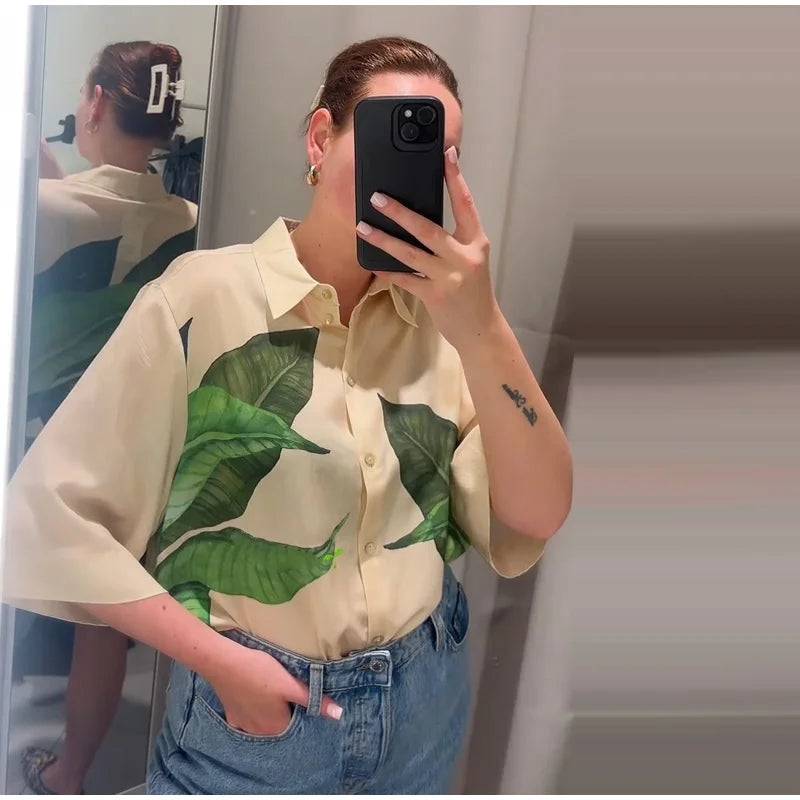 Flamingo Palm Leaf