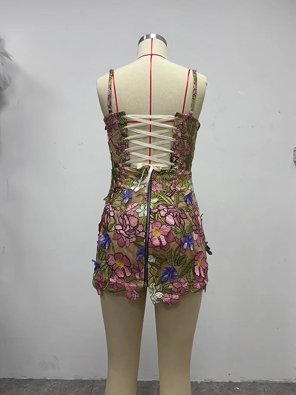 New Chiffon Skin Penetrating Floral V-Neck Suspender Dress With Sleeveless Back Straps Embroidered Evening Gown Party Mini Skirt