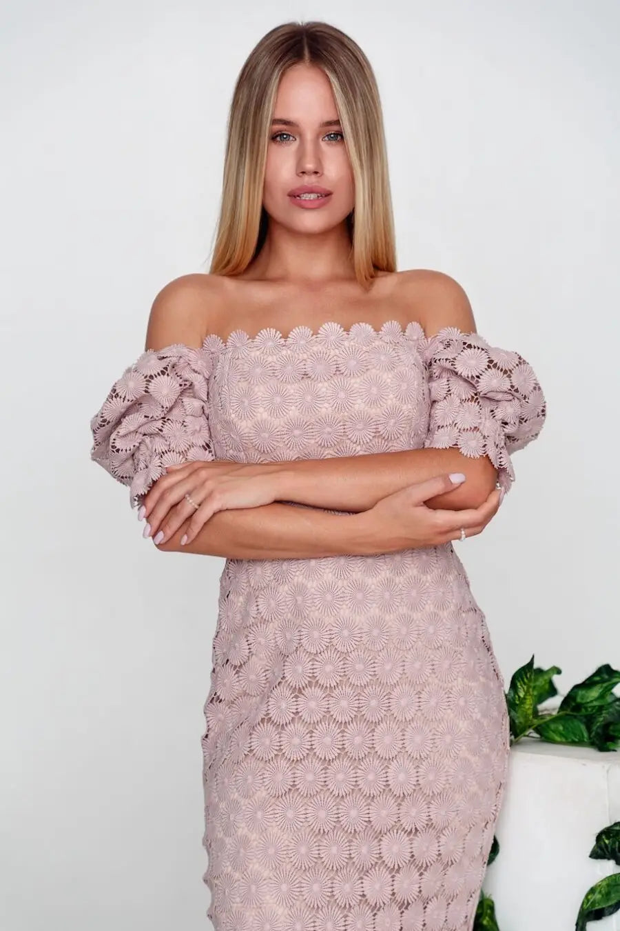 Women's Hollow Out Flower Lace Patchwork Slim Midi Dresses Temperament Solid Color Package Hip Dress Lady Commuting Vestidos - Shellss