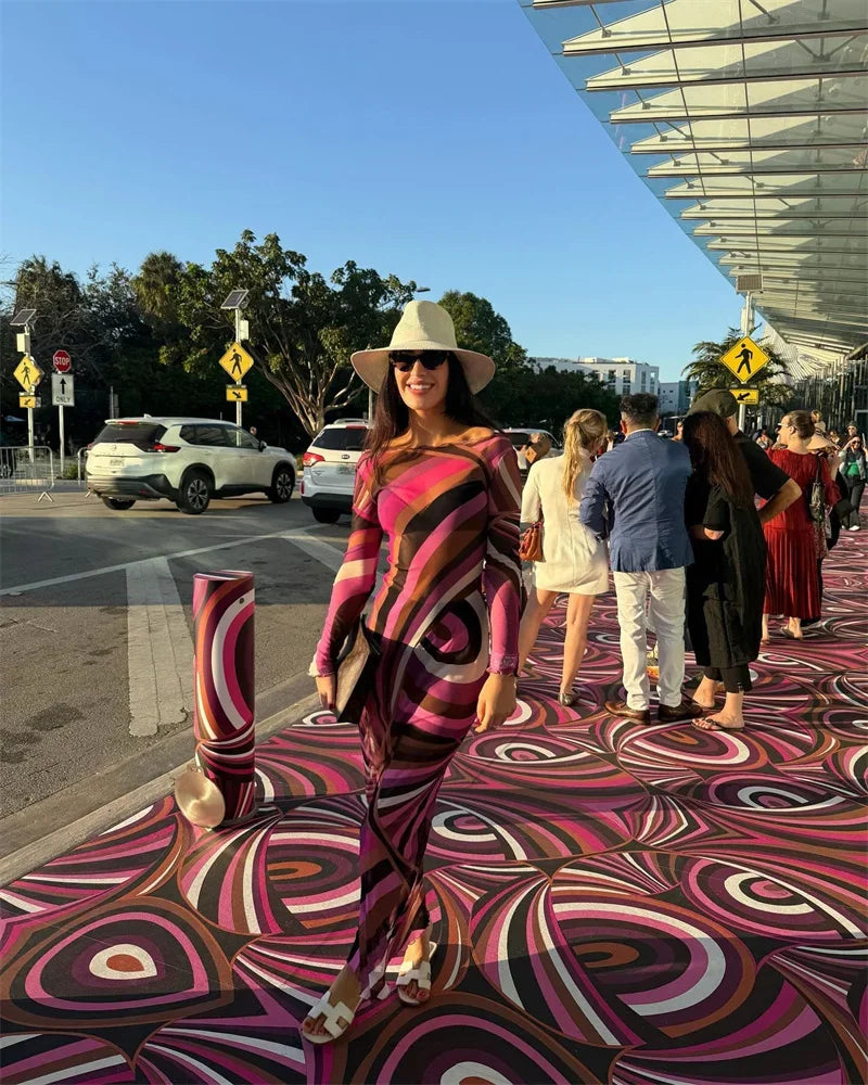 Elegant Striped Cover up Pucci