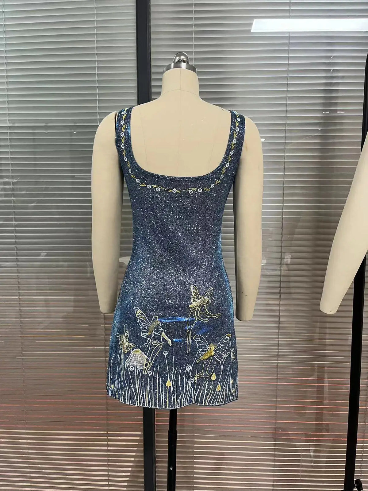 Embroidered Clio PArty Mini