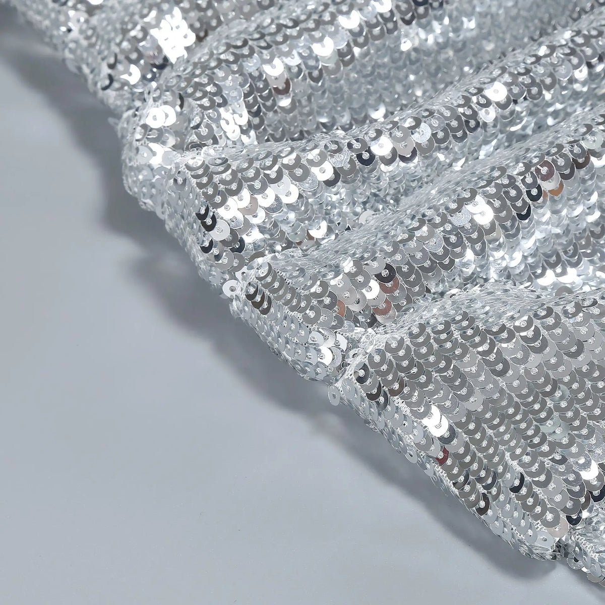 New Silver Sequined Strapless Dress with Fish Bones Waist Cinching Folded Hips Short Skirt Slim Fit Sexy Party Evening Dress