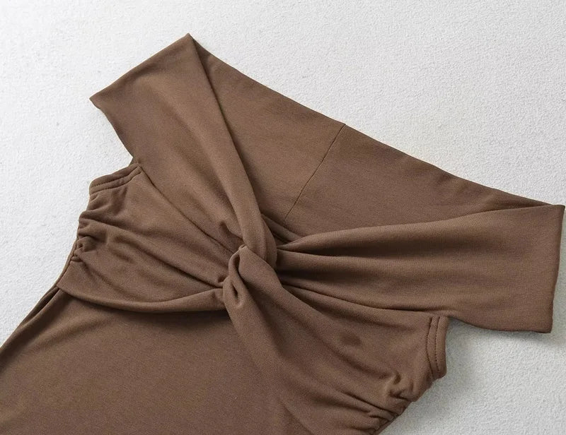 Bardot-Top mit Twist-Front für Damen, Schlitzausschnitt