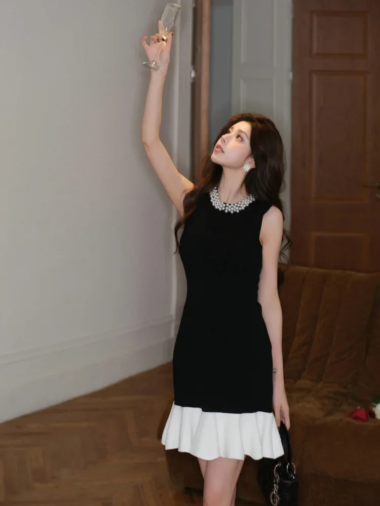 Elegant Pearl Detail Knitted Mini Sandro Dior