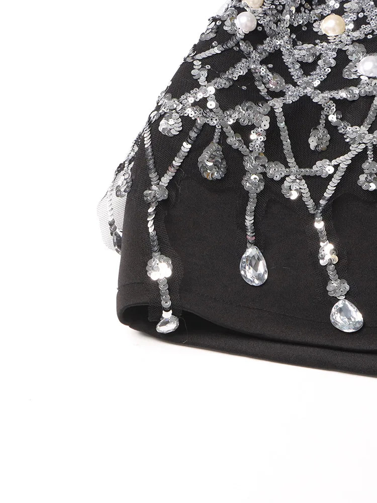 Verziertes Blazerkleid mit Kristallen