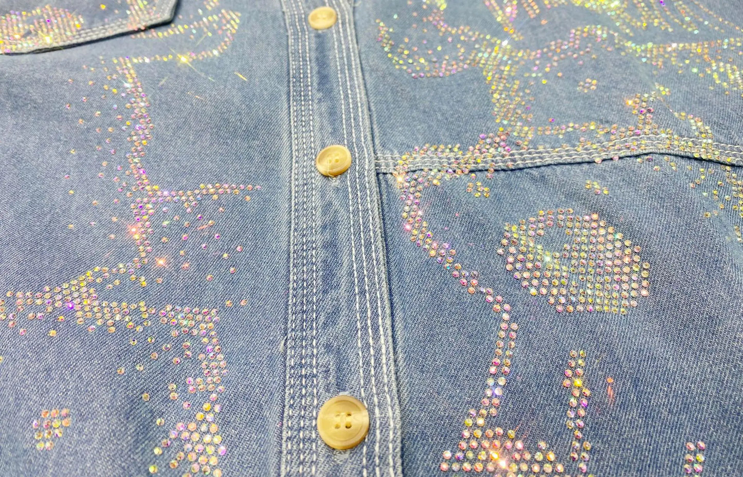 Women Hot Drilling Animals Sequined Denim Shirt Autumn Rhinestones Jeans Jacket Crystal Cowboy Cardigan Single Breasted Tops