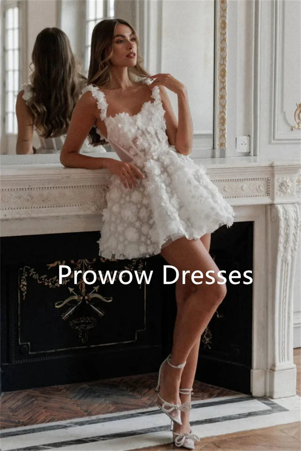 Exquisites elfenbeinfarbenes Spitzen-Brautkleid oder romantisches Gastkleid