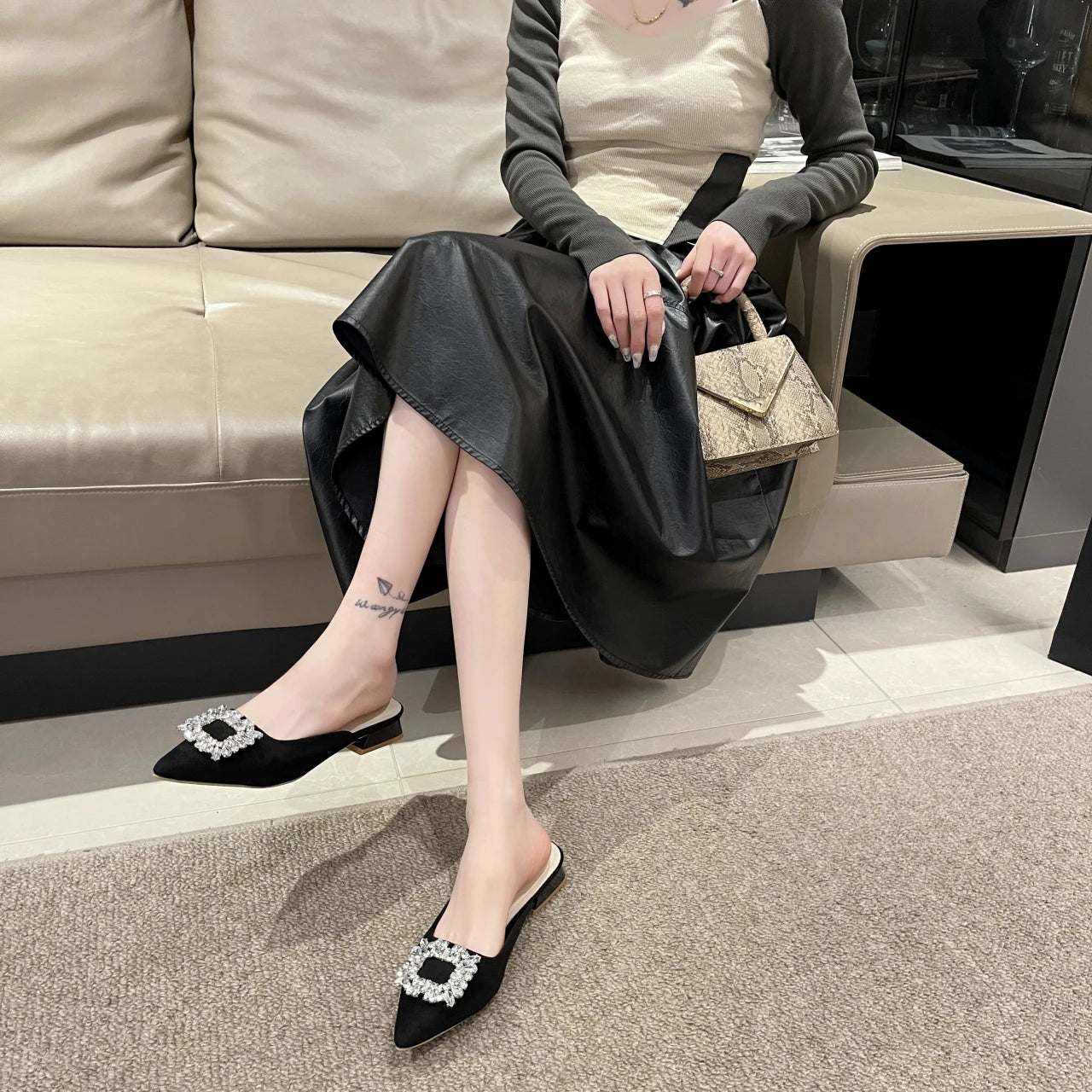Manolo vibes heels