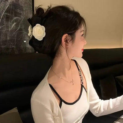 Camelia flower hairclip