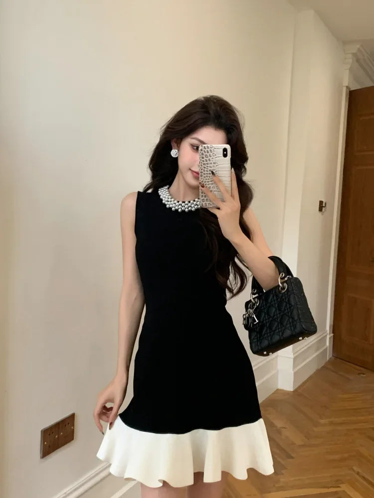 Elegant Pearl Detail Knitted Mini Sandro Dior