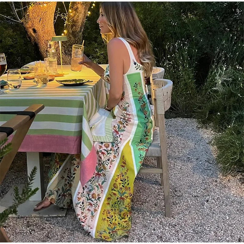 Women's Floral Print Linen Blend Maxi Dress Sweetheart Neckline Sleeveless Panelled Form With Contrast Floral Print