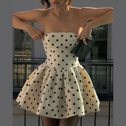 Trending French Retro Polka Dot Print 2025