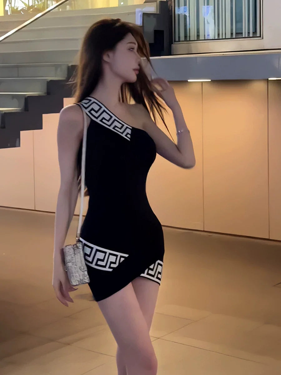 Black Skew Collar Off Shoulder Dresses Female Temperament Irregular Mini Dress Summer Slim Trend Bodycon Sleeveless Sexy Dress