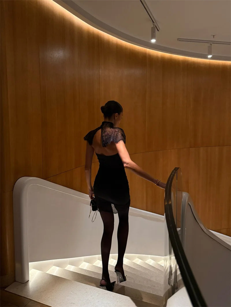 Elegant Queen Lace Collar Black dior vibes