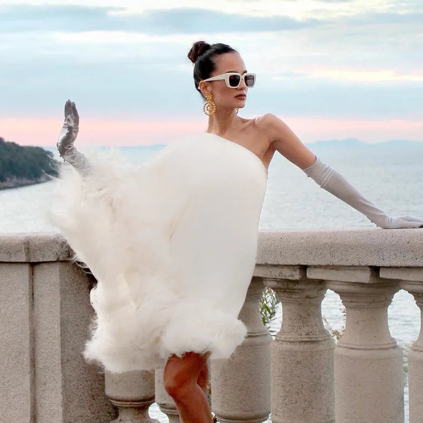 One Shoulder Feather Mini clio