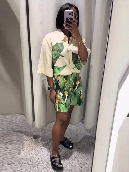 Flamingo Palm Leaf