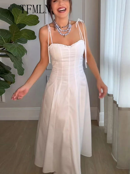 White trending Midi Guess dressd