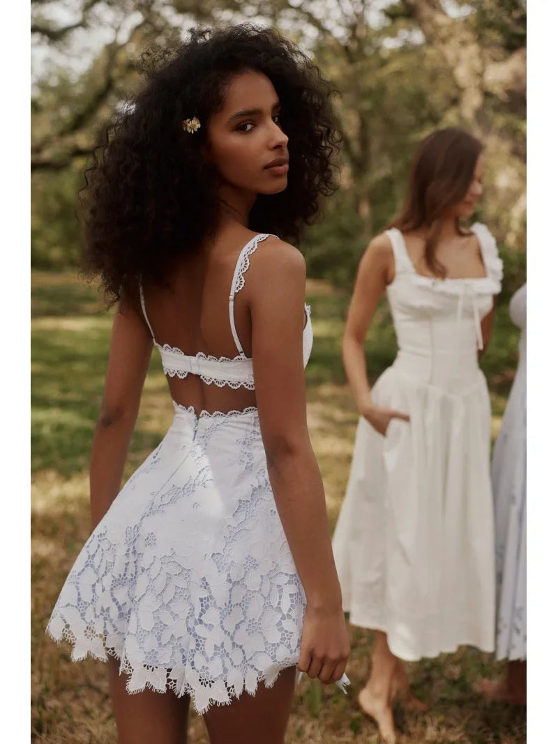 Elegant Backless Lace Trim Embroidery Mini