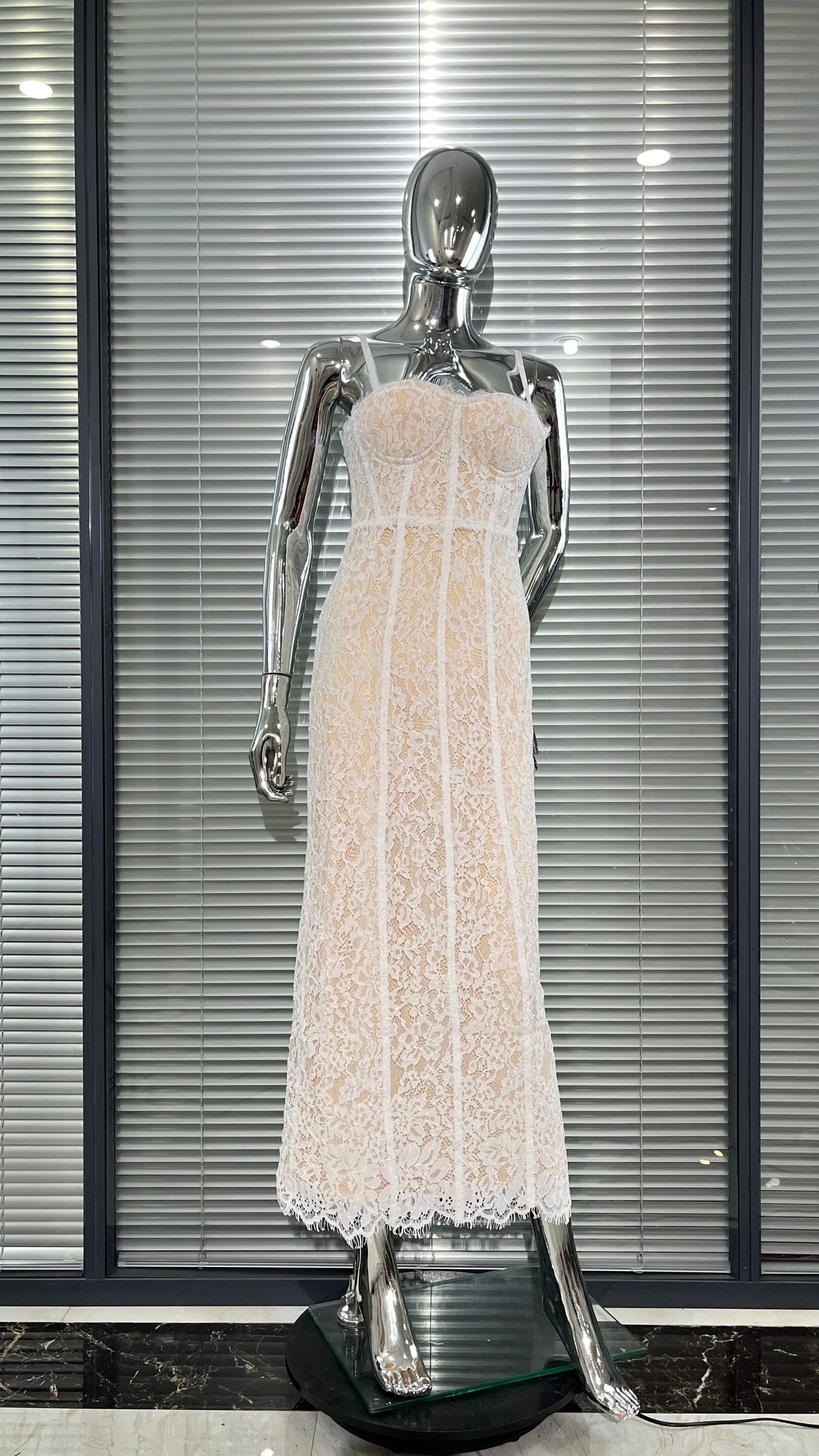 2025 Sexy See Through Lace Spaghetti Sleeveless Bodycon Long Dress Elegant Woman Party Vestido Celebrity Evening Party Outfit - Shellss