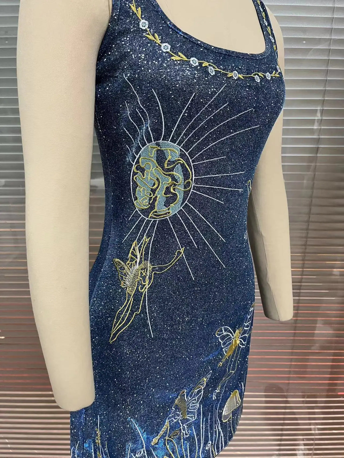 Embroidered Clio PArty Mini