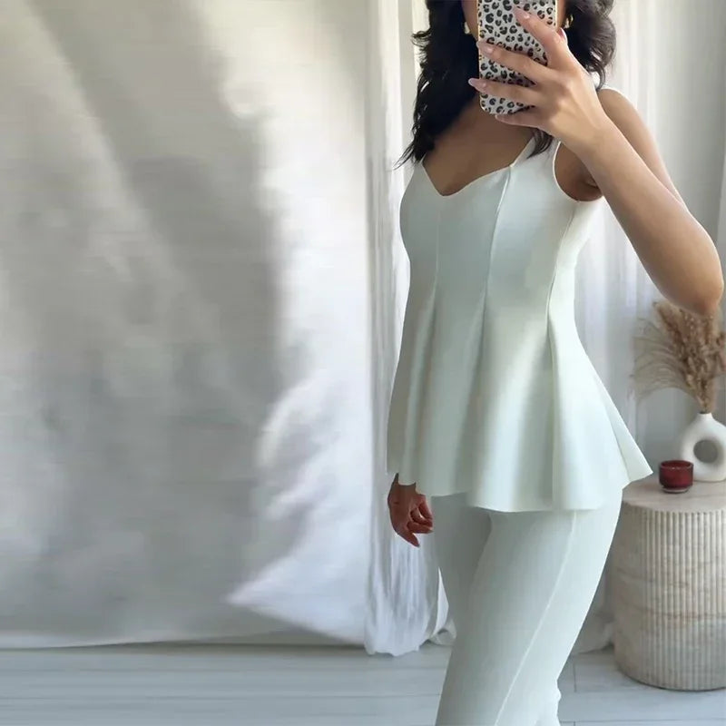 Elegant Pleated Top Trouser