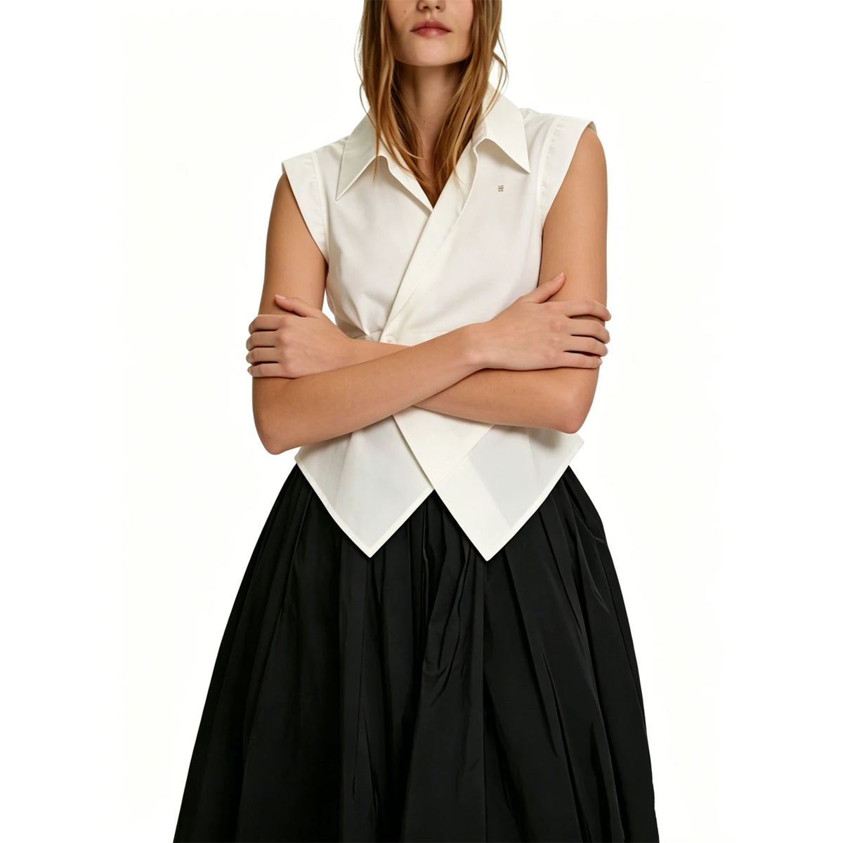 CH Metal Logo Sleeveless Shirt