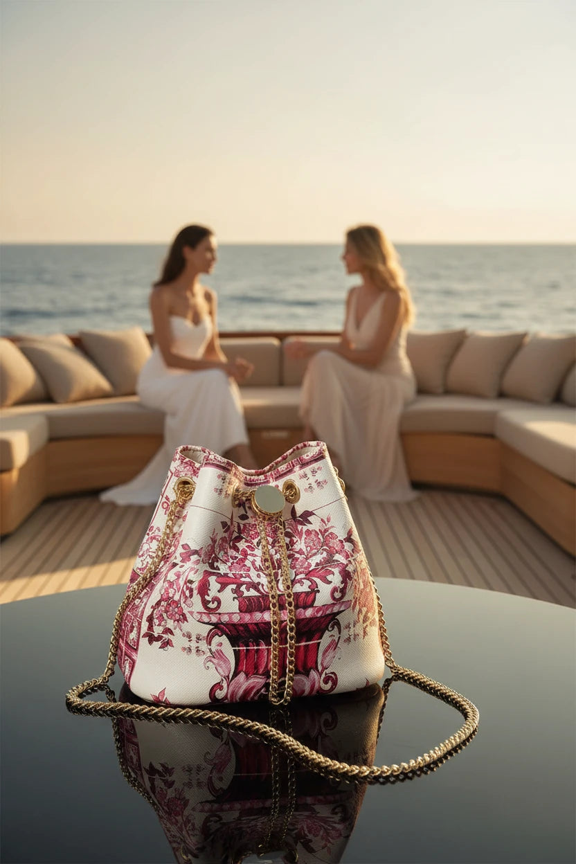 Bucket bag 2026