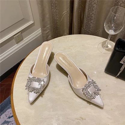 Manolo Vibes heels