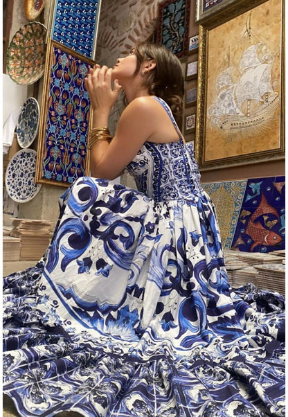 1 Queen Majolica  Blue White Set